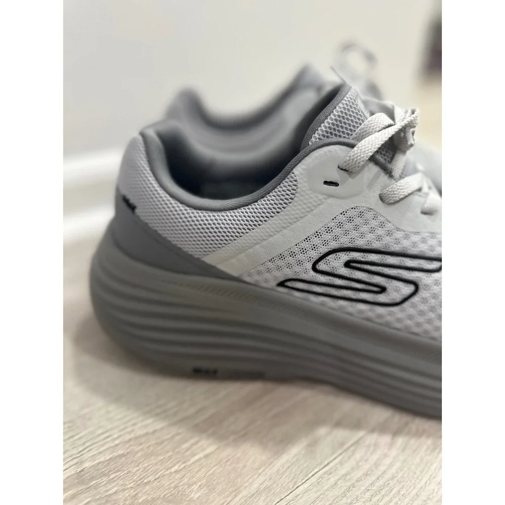 Skechers Max Cushioning Premier Gray Extra Wide Fit Sneakers Mens 12.5 Running